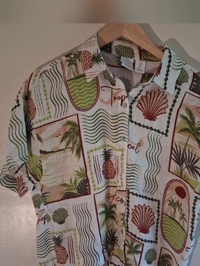C&C California Cream Linen Shirt with Green and Red Shell Print